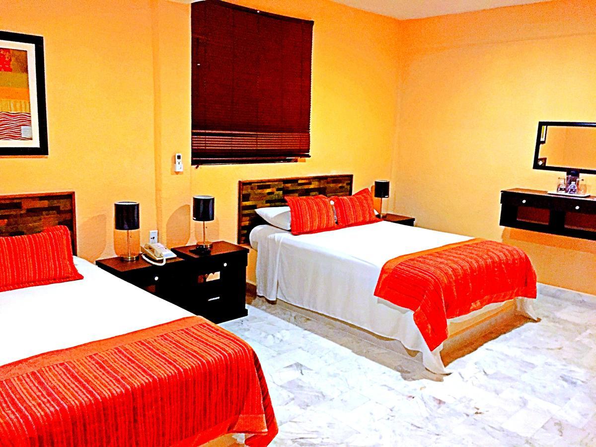 Hotel Versalles Suites Cancún Exterior foto